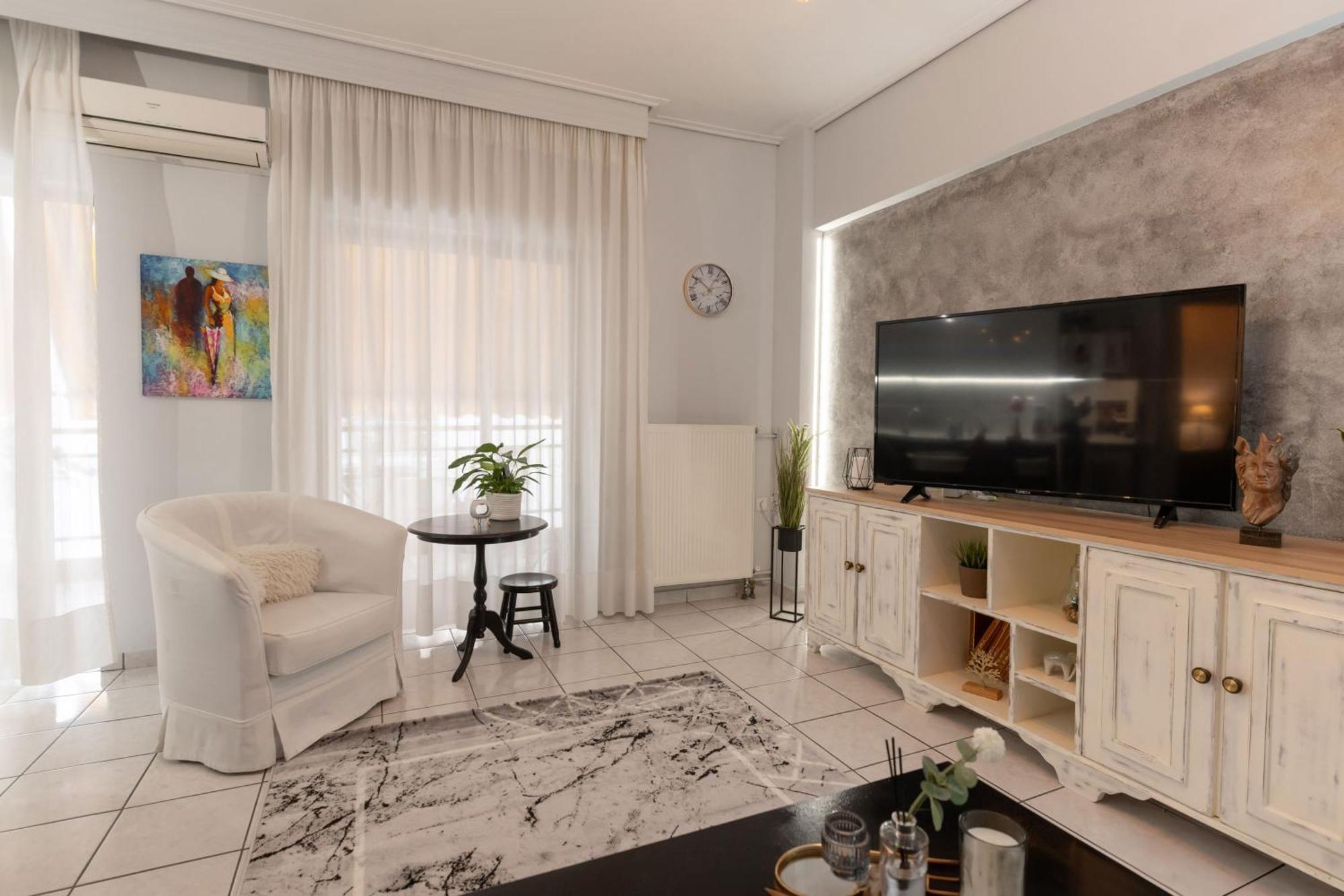 Unique Central Apartment Larissa Esterno foto